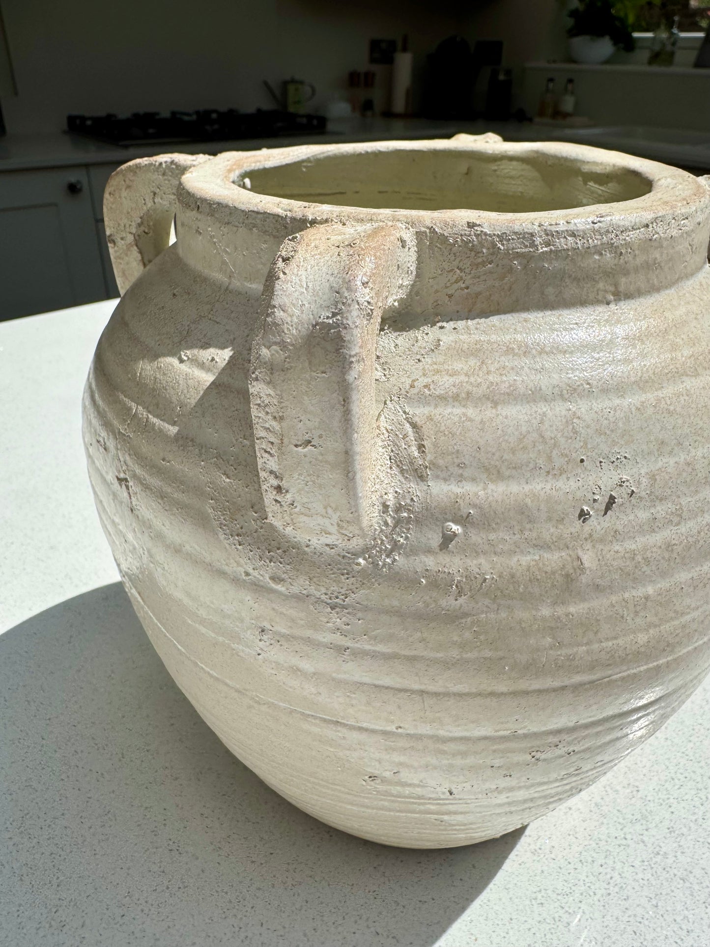 Medium Medora Vase in Pale Ivory 21.5cm