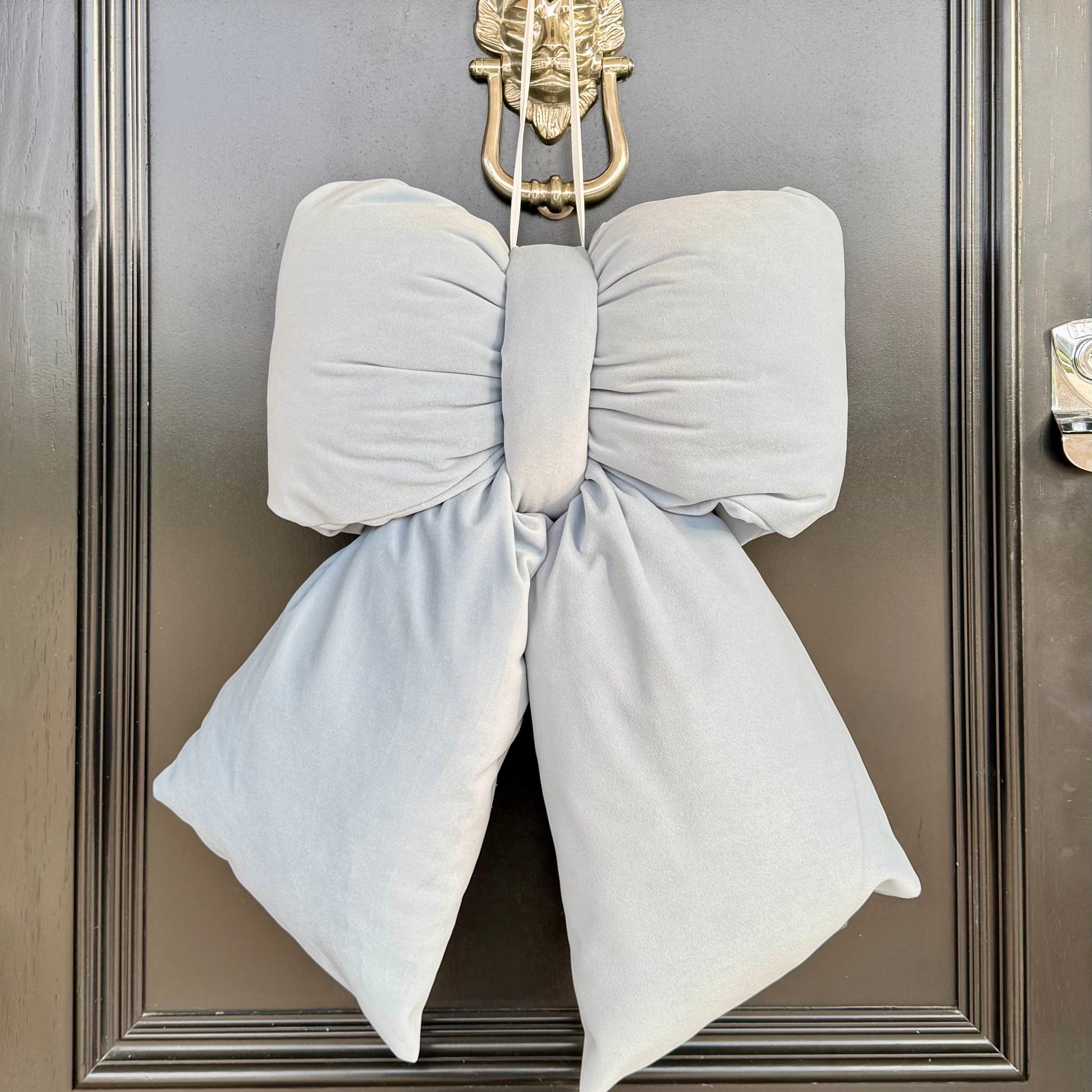 Elegant Plush Bow in Baby Blue – Extra Large, Large, Medium – Large (35cm)
