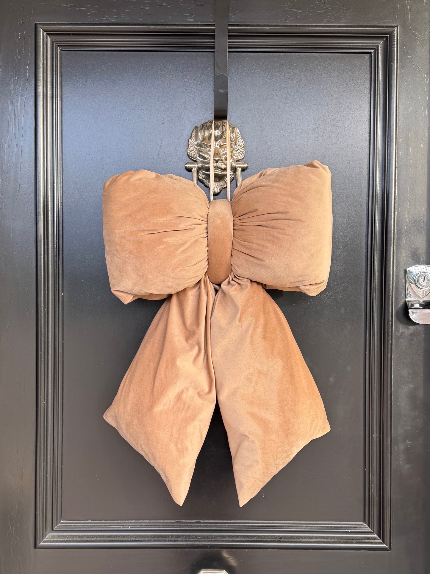 Biscuit Velvet Bow