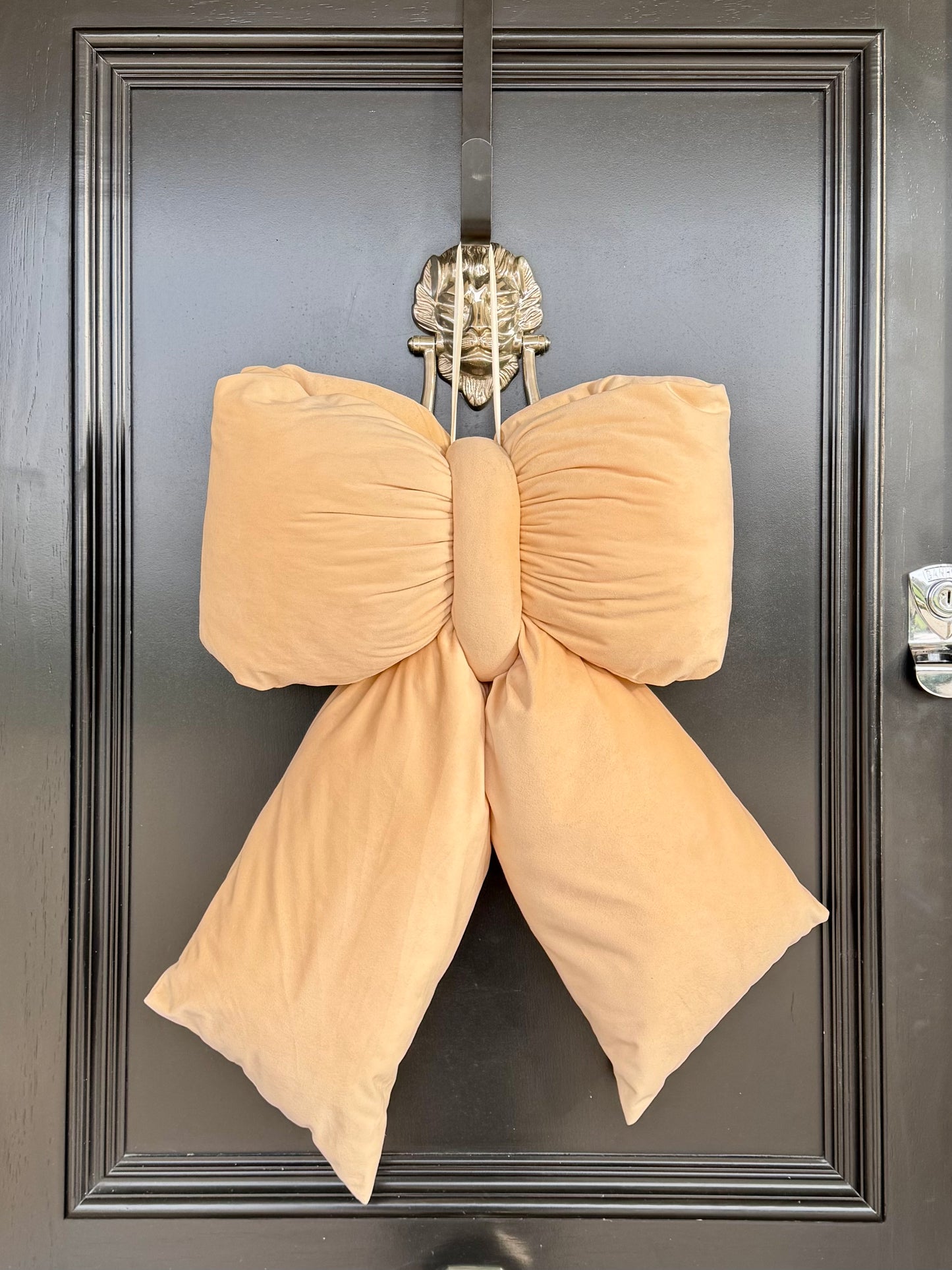 Extra große, elegante Plüschschleife – verschiedene Farben