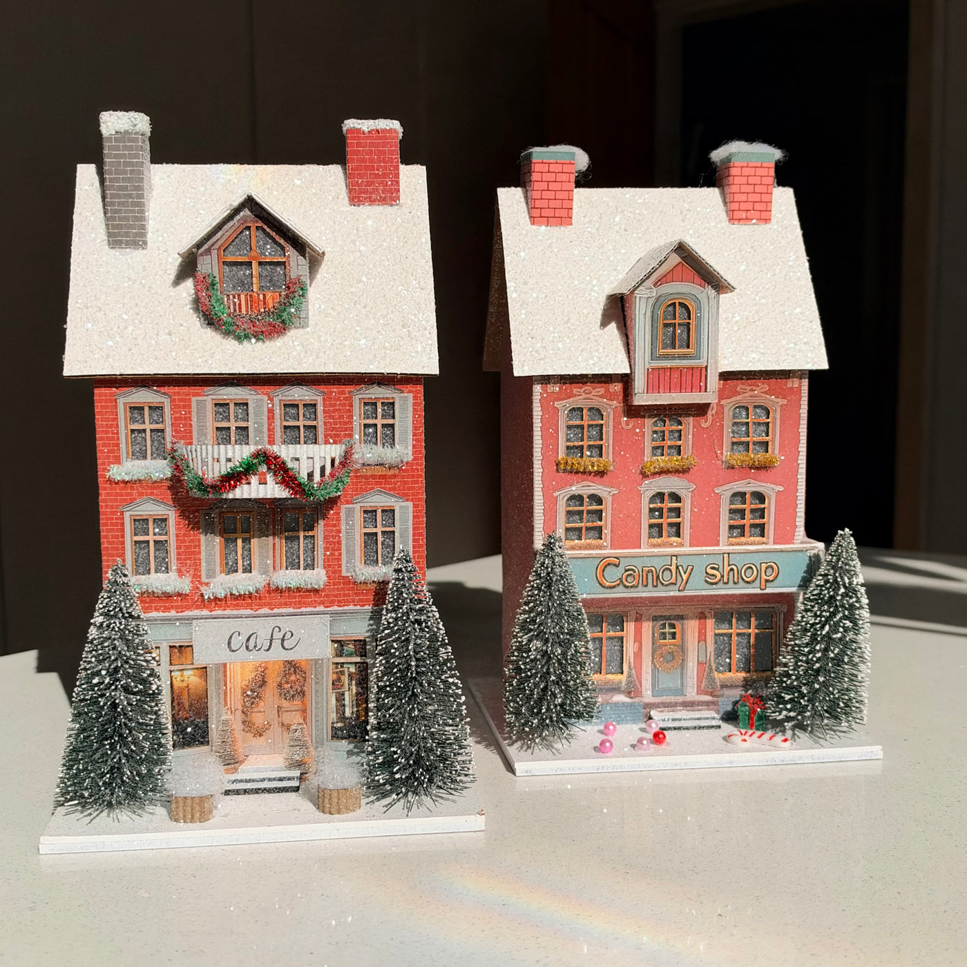 The Christmas High Street – Light-Up Café & Candy Shop Decorations