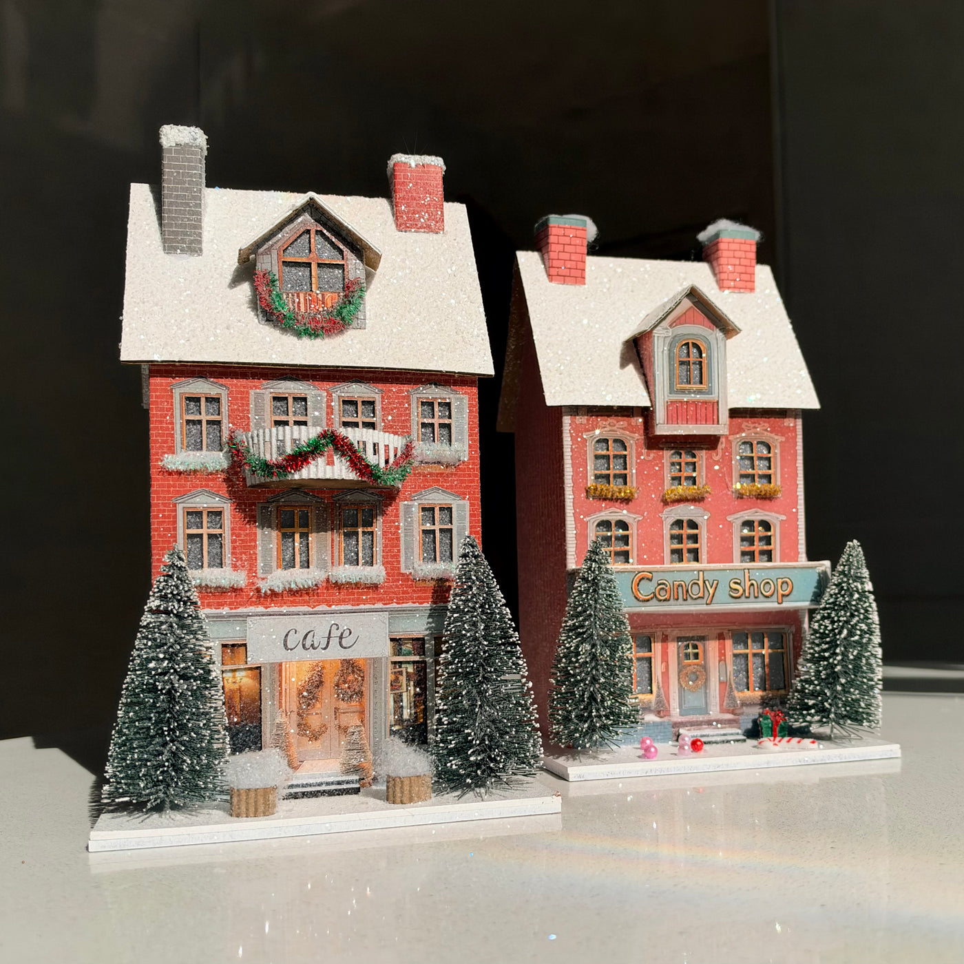 The Christmas High Street – Light-Up Café & Candy Shop Decorations