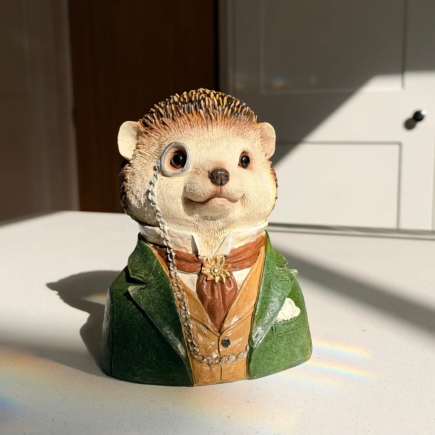 Sir Bramble – Dapper Resin Hedgehog Bust Ornament, 18cm
