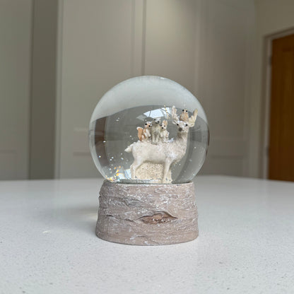 Forest Friends Reindeer Christmas Snow Globe – 14cm