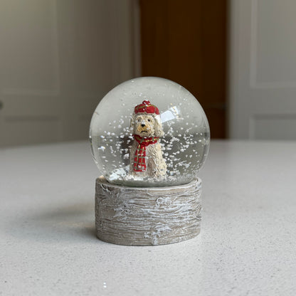 Mini Festive Dog Christmas Snow Globe – 8.5cm