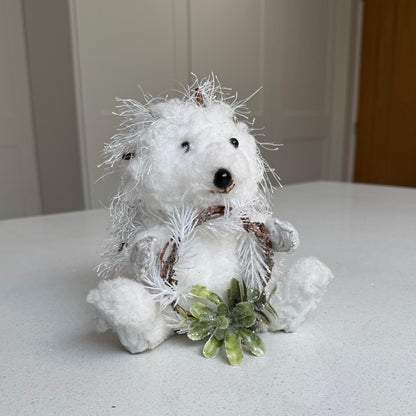 White Festive Hedgehog Ornament Holding a Wreath – 17cm
