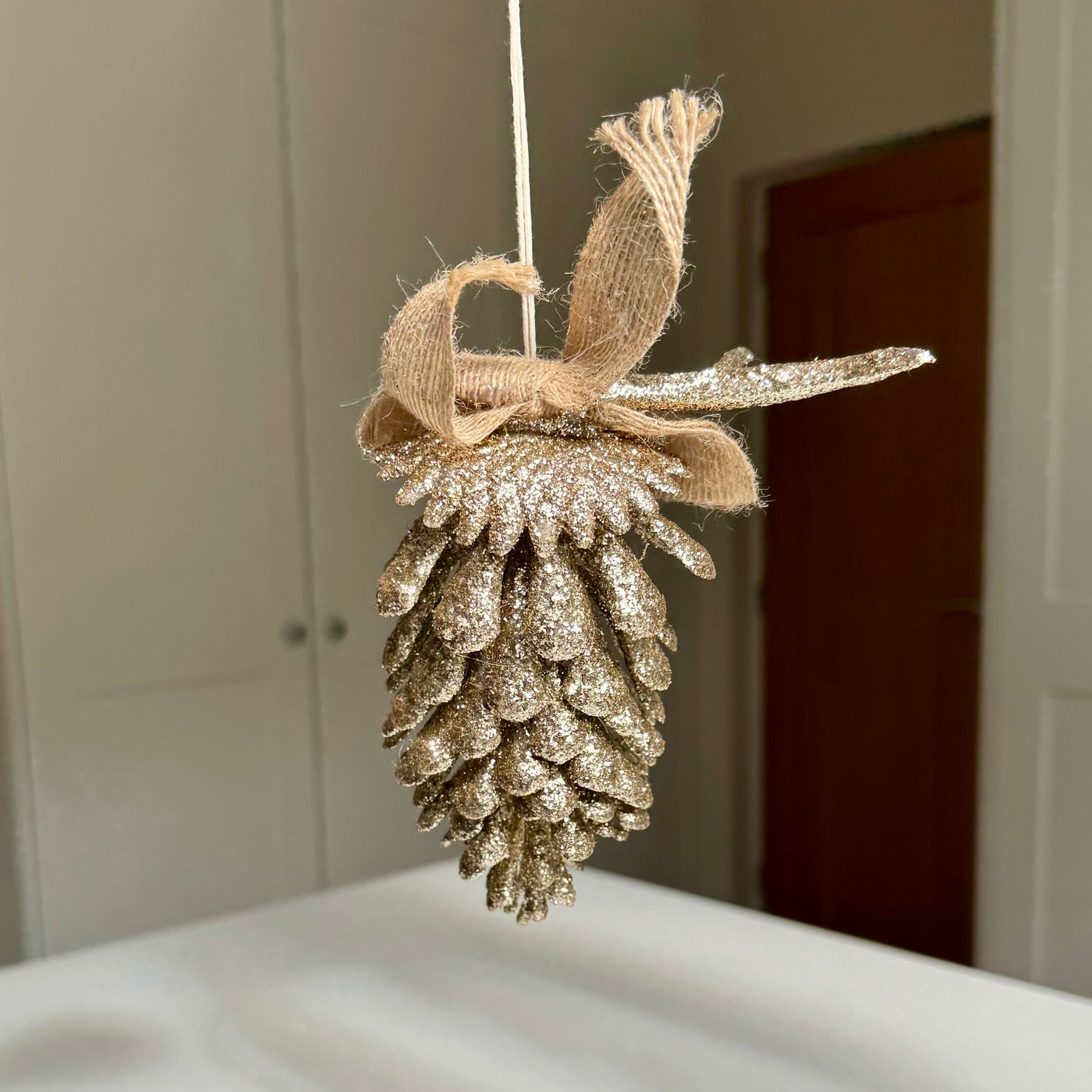 Glittered Pinecone, Antler & Jute Bow Decoration – 13cm