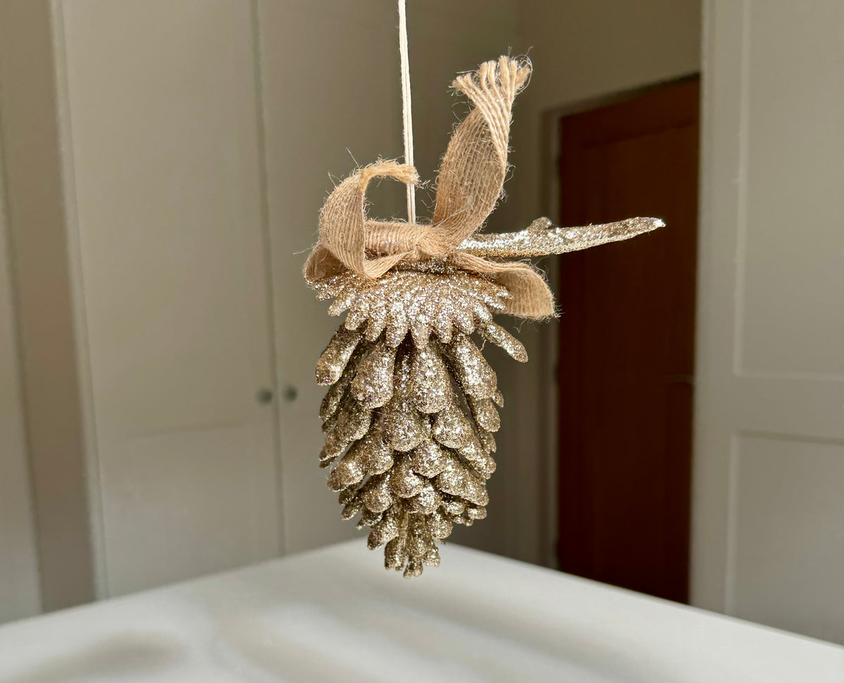 Glittered Pinecone, Antler & Jute Bow Decoration – 13cm