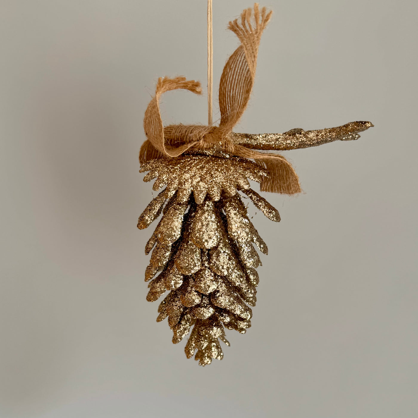 Glittered Pinecone, Antler & Jute Bow Decoration – 13cm