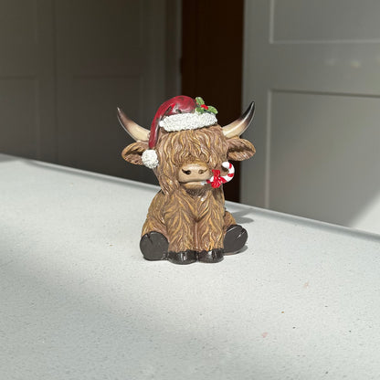 Festive Highland Cow Ornament with Candy Cane – 11cm