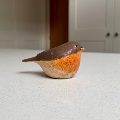 Medium Orange-Breasted Ceramic Robin Ornament – Two Poses