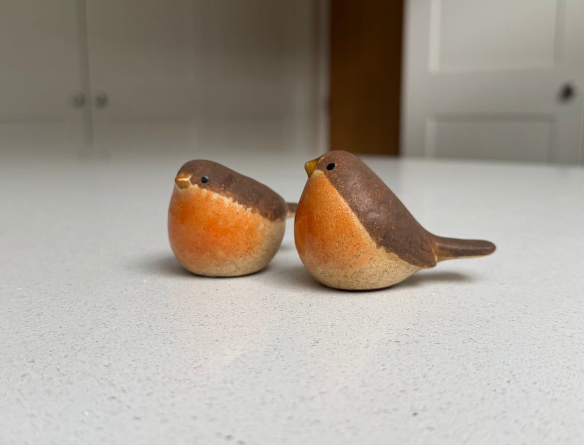 Small upright orange-breasted ceramic robin