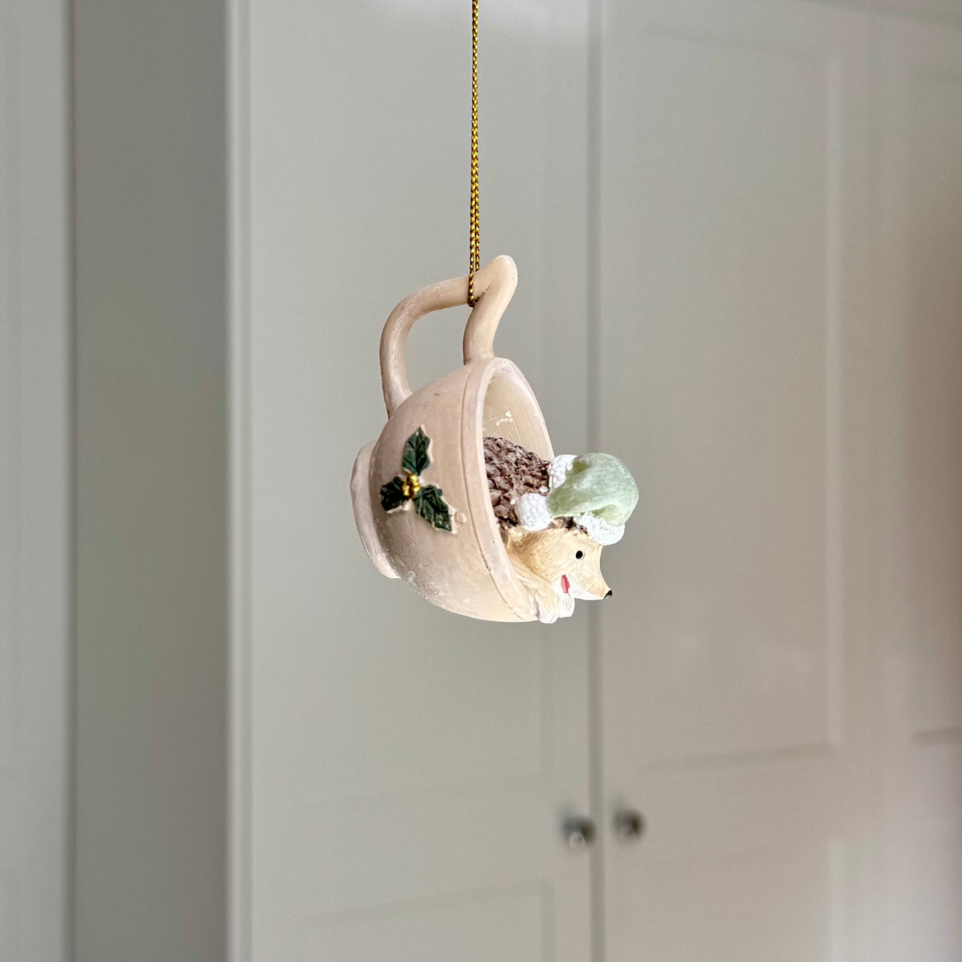 Festive Hedgehog in a Teacup Bauble – Resin Christmas Ornament