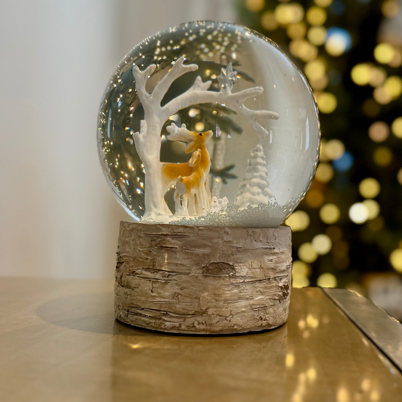 Large Deer Star of Bethlehem Snow Globe 15.5cm