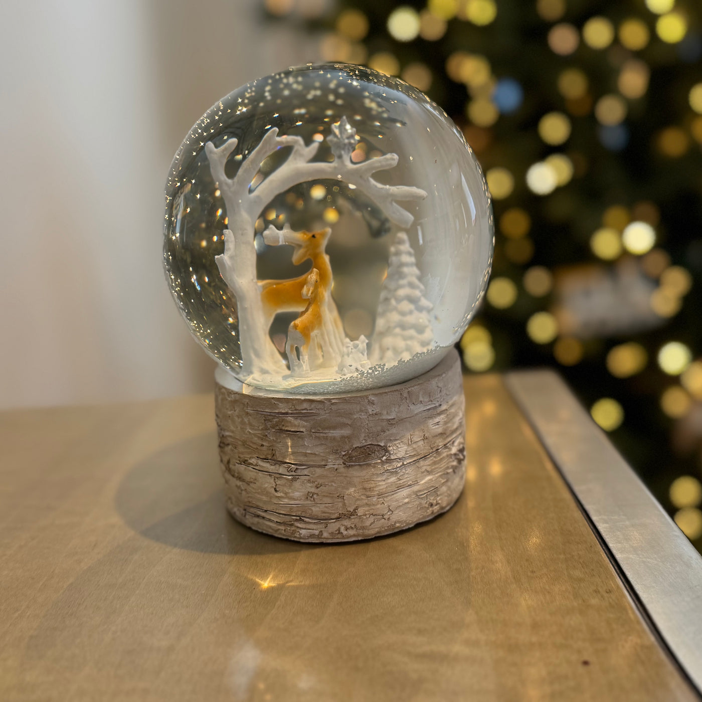 Large Deer Star of Bethlehem Snow Globe 15.5cm