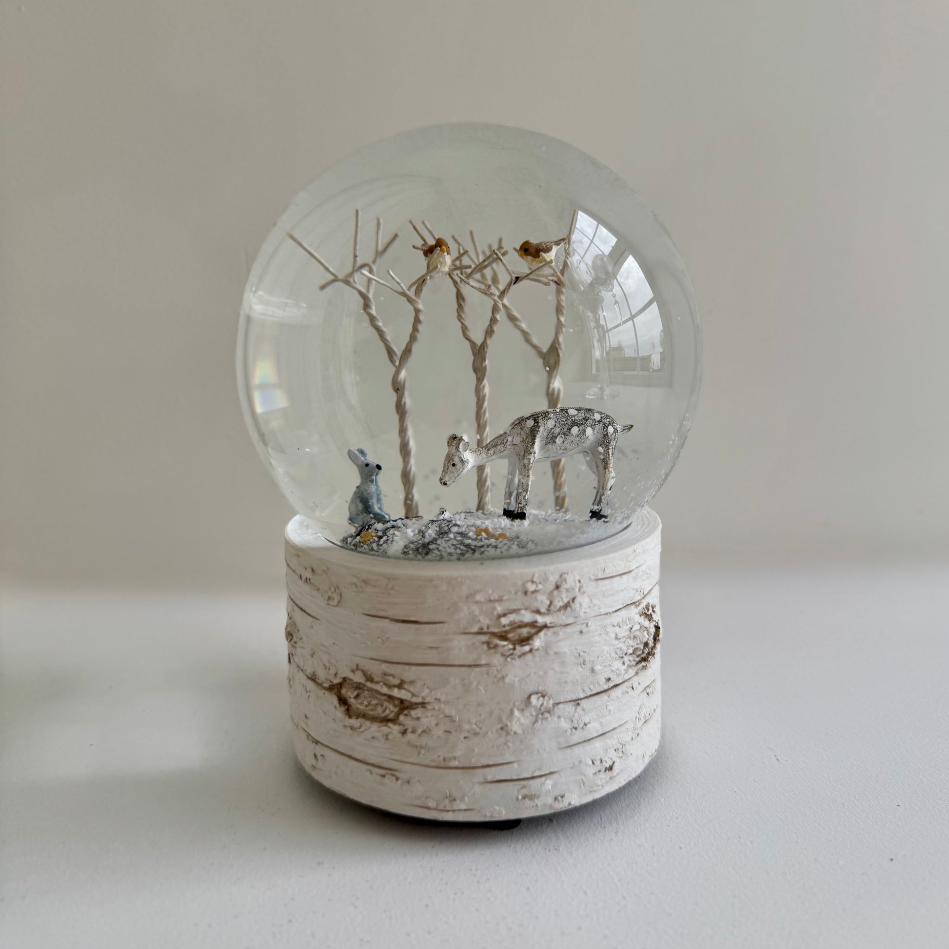 15.5cm musical Christmas snow globe for mantel styling