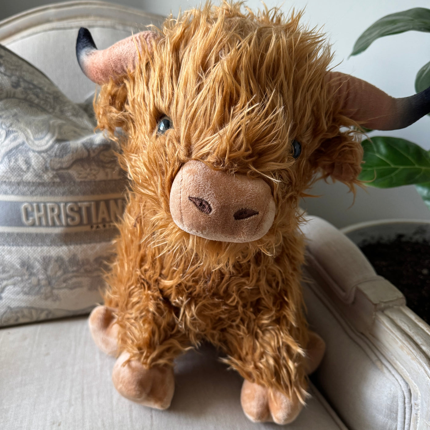 Large Highland Cow Plush Toy – brown