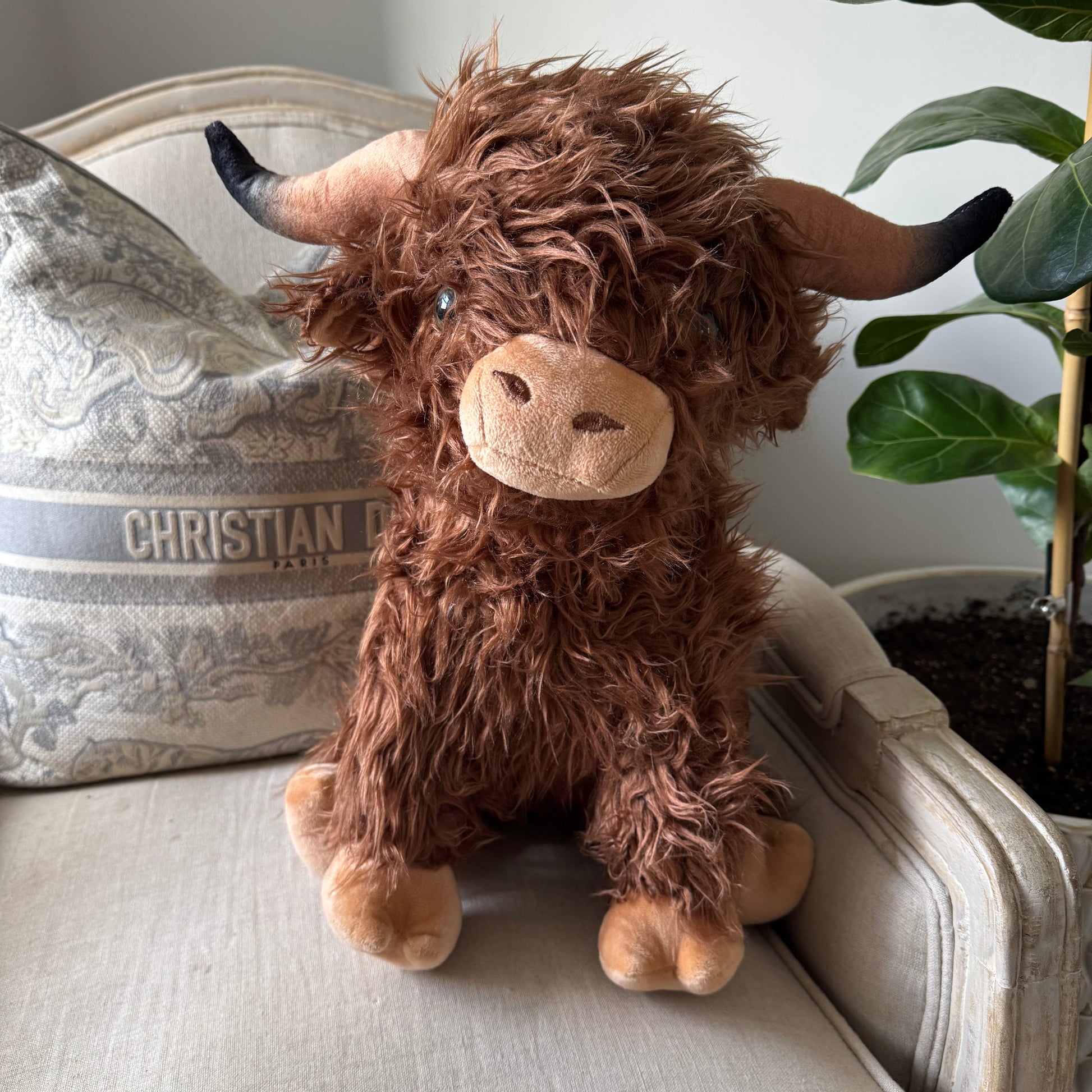 Large Highland Cow Plush Toy – tan
