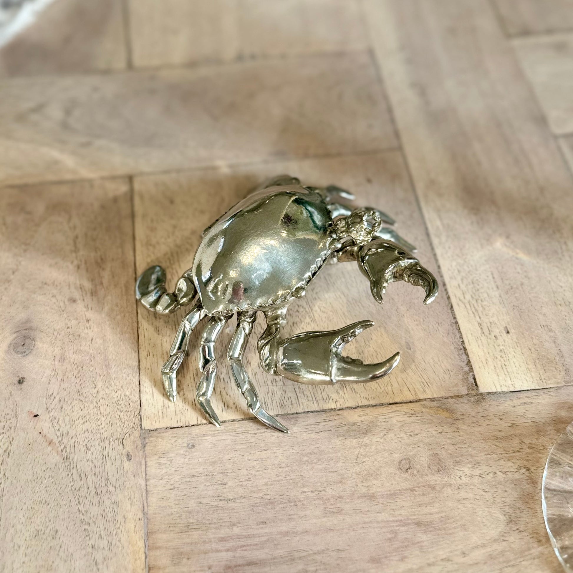 Pewter crab salt pot with matching spoon – Woollaston White