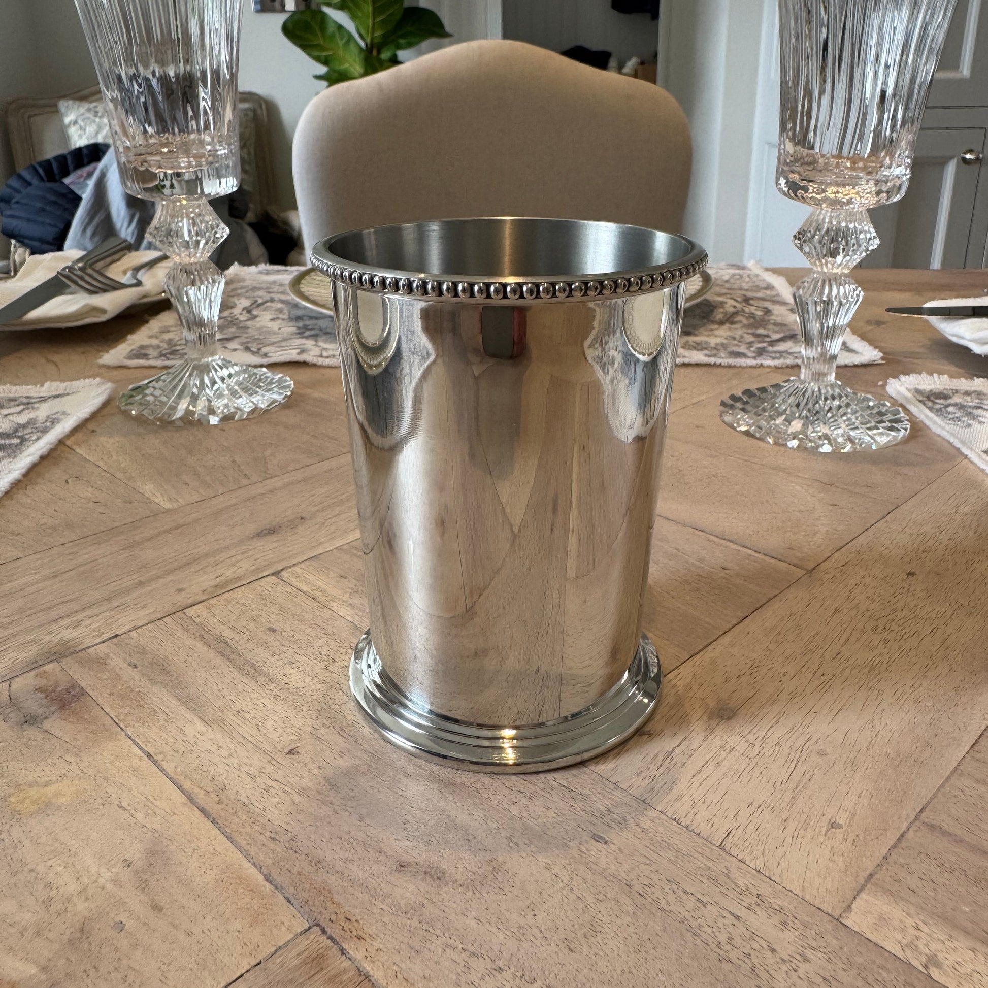 Classic polished pewter decorative vessel 10cm