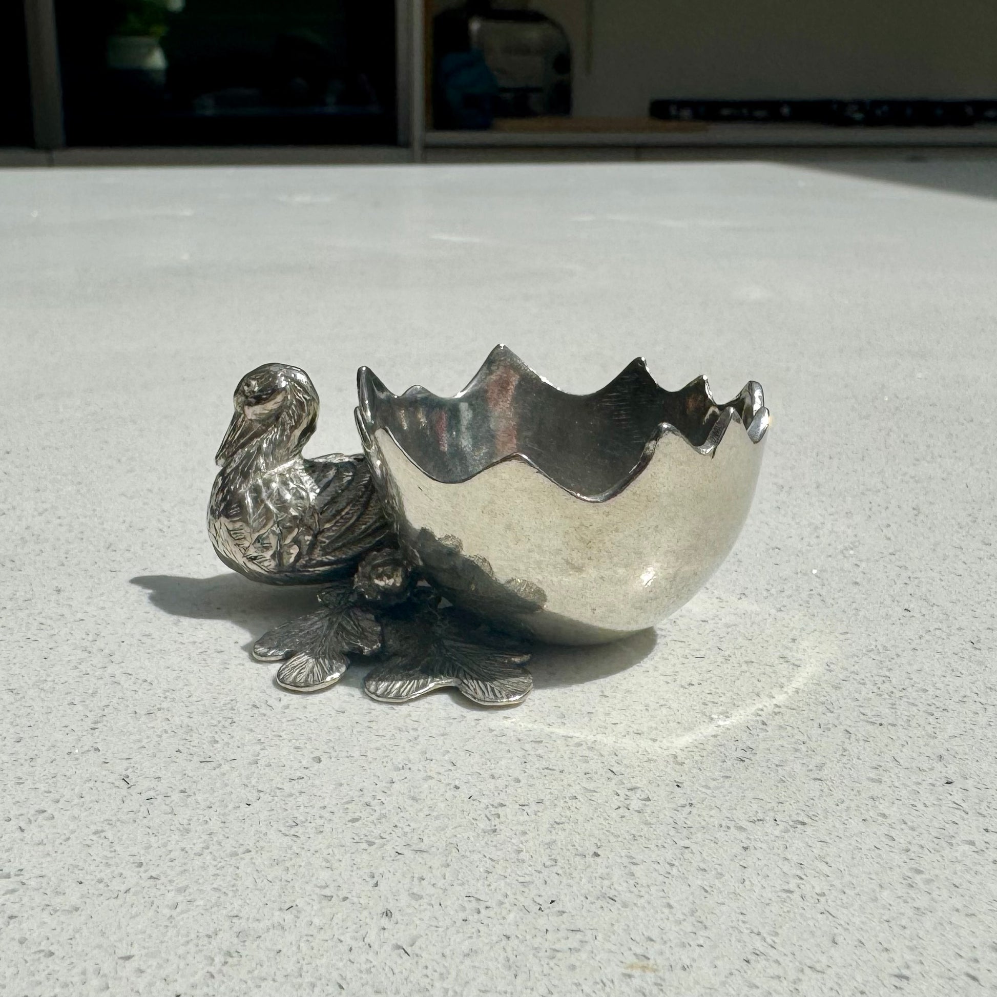 Duck Egg Cup Holder in Pewter
