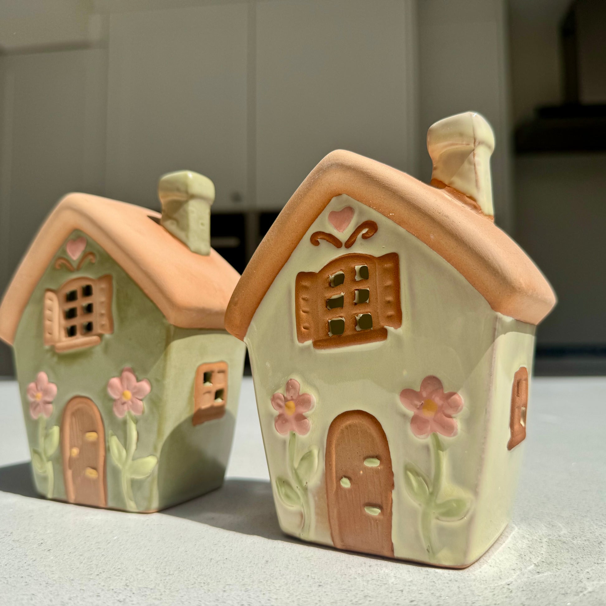 Ceramic Tea Light Houses in Various Colours – Candle Holder