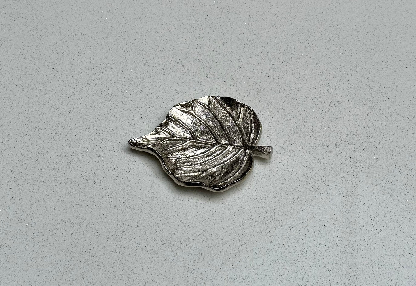 Mini Decorative Leaf Bowl in Cast Aluminium