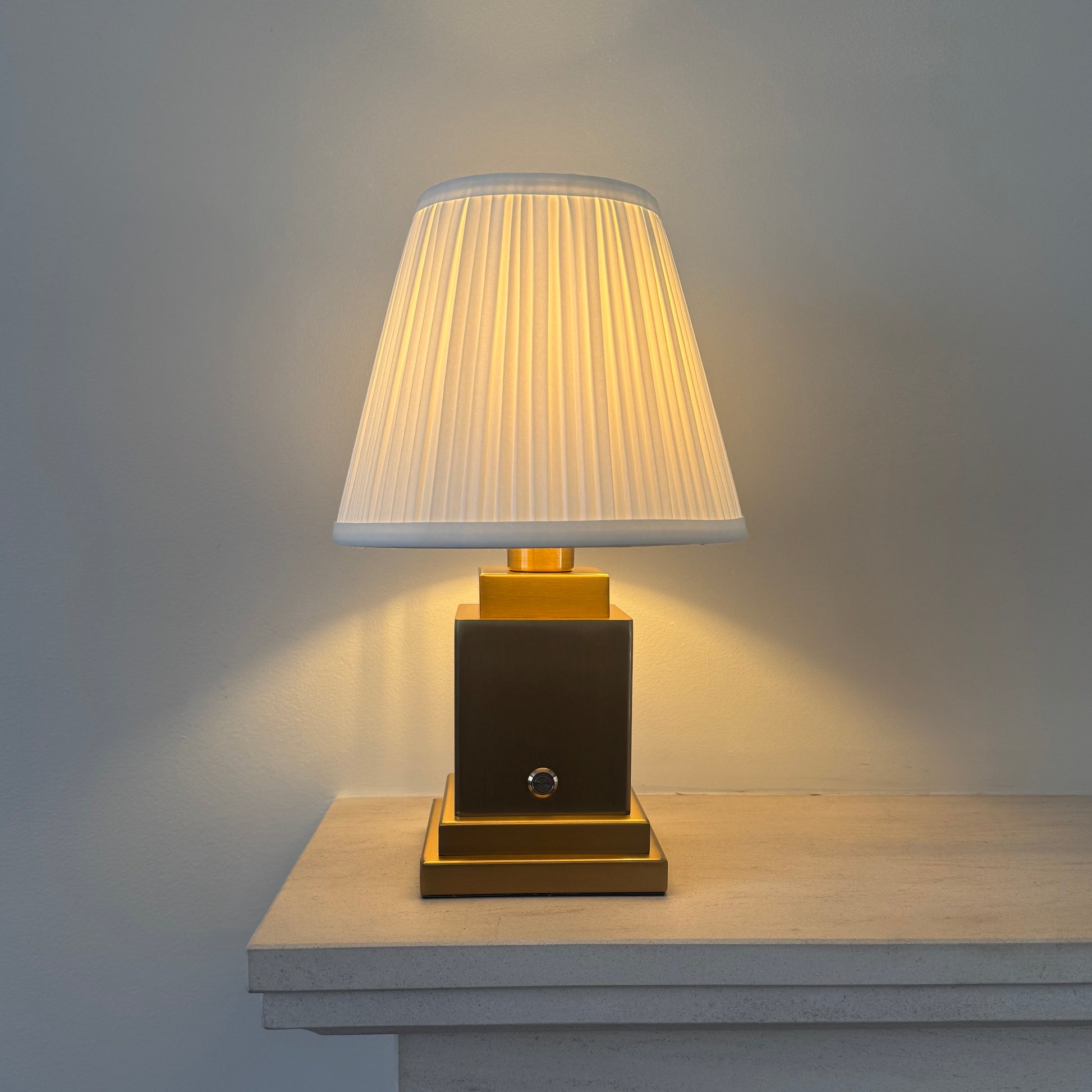 Brushed gold Beaumont cordless rechargeable table lamp