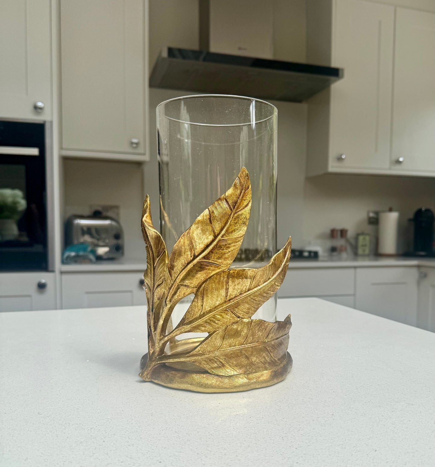 Leaf Candle Holder in Gold
