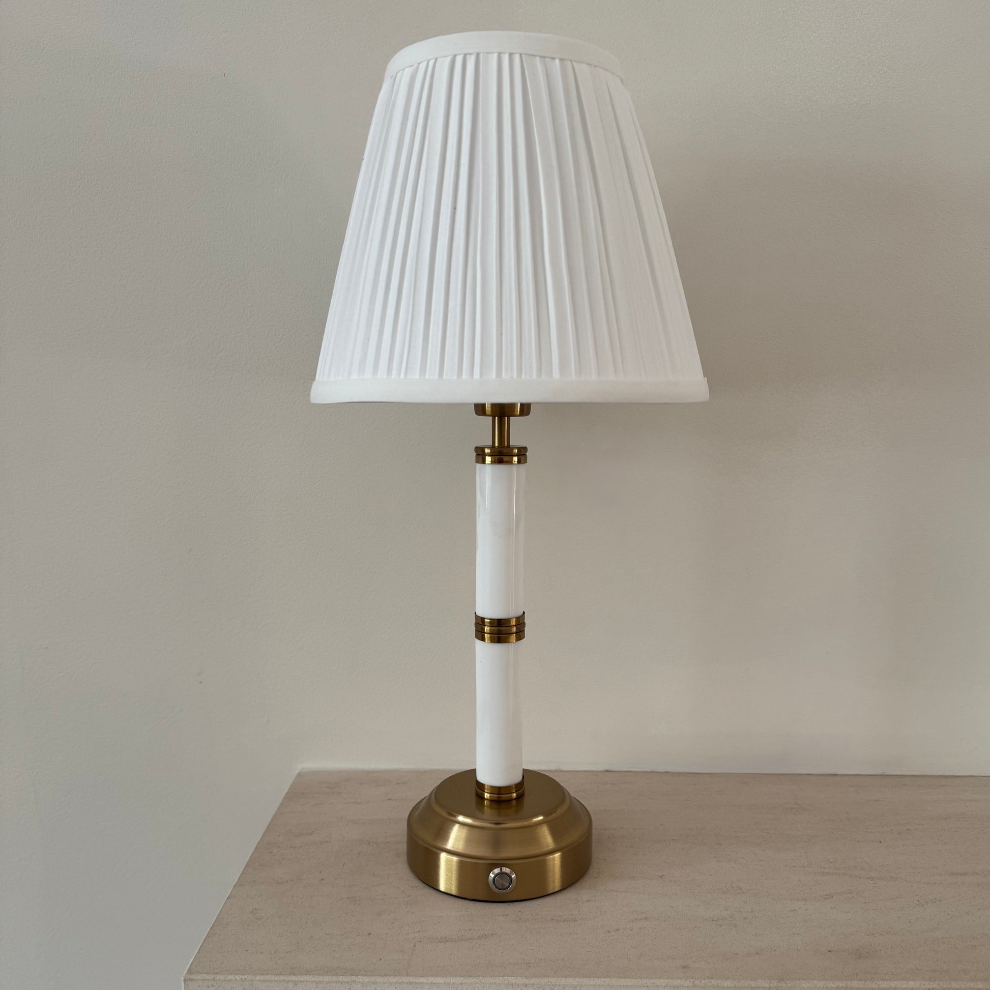Kensington Rechargeable Table Lamp in Marble and Brushed Gold