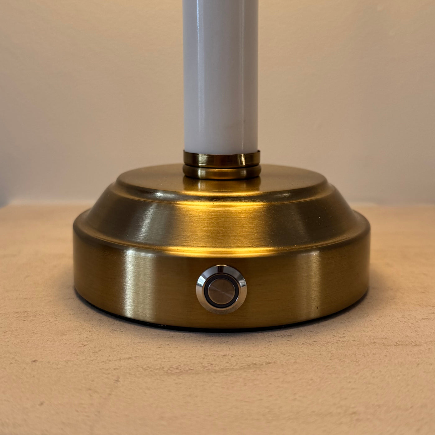 Kensington Rechargeable Table Lamp in Marble and Brushed Gold