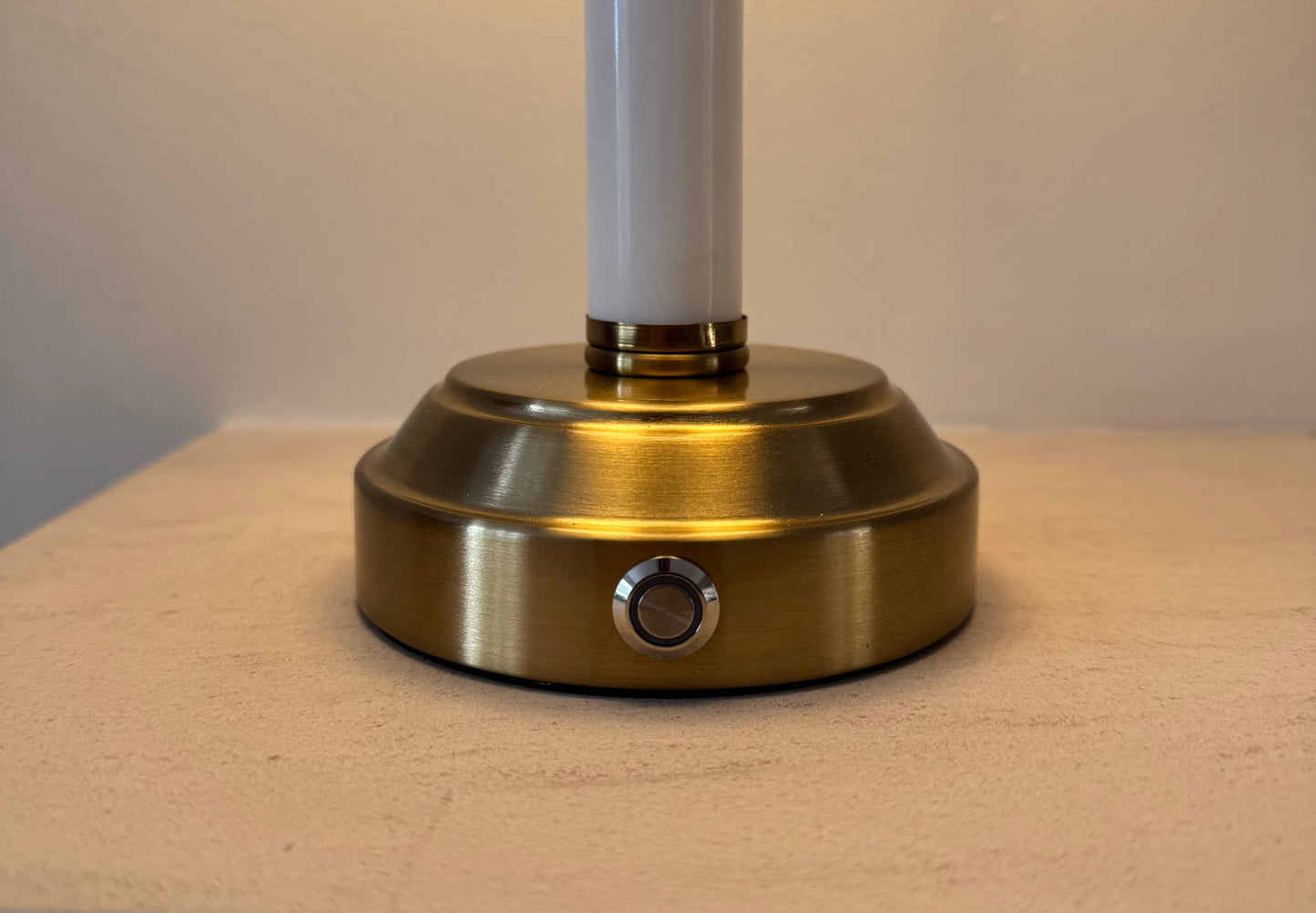 Kensington Rechargeable Table Lamp in Marble and Brushed Gold