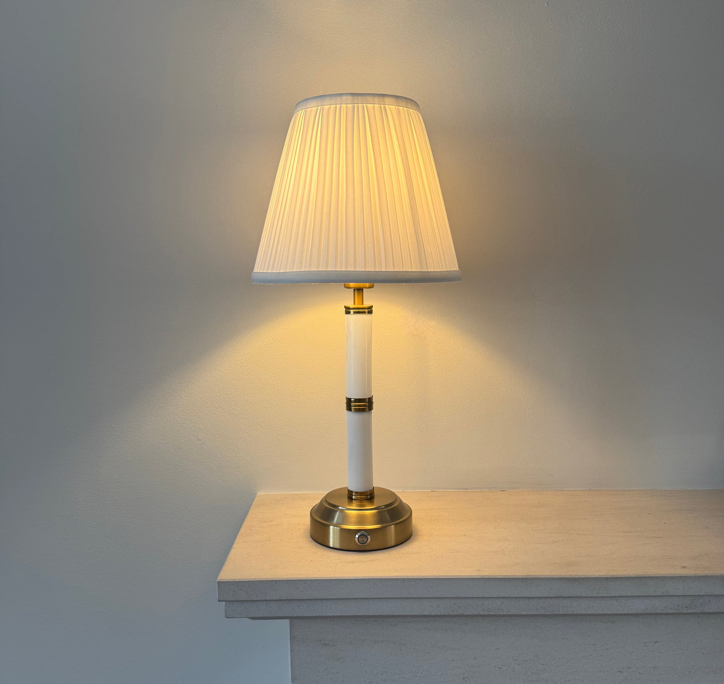 Kensington Rechargeable Table Lamp in Marble and Brushed Gold