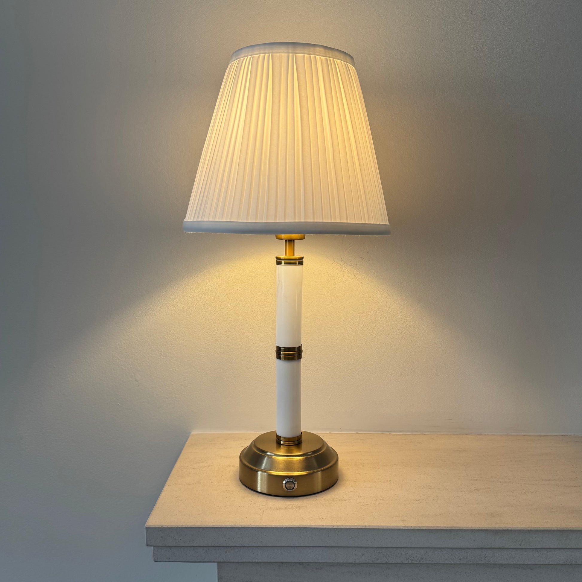Kensington Rechargeable Table Lamp in Marble and Brushed Gold