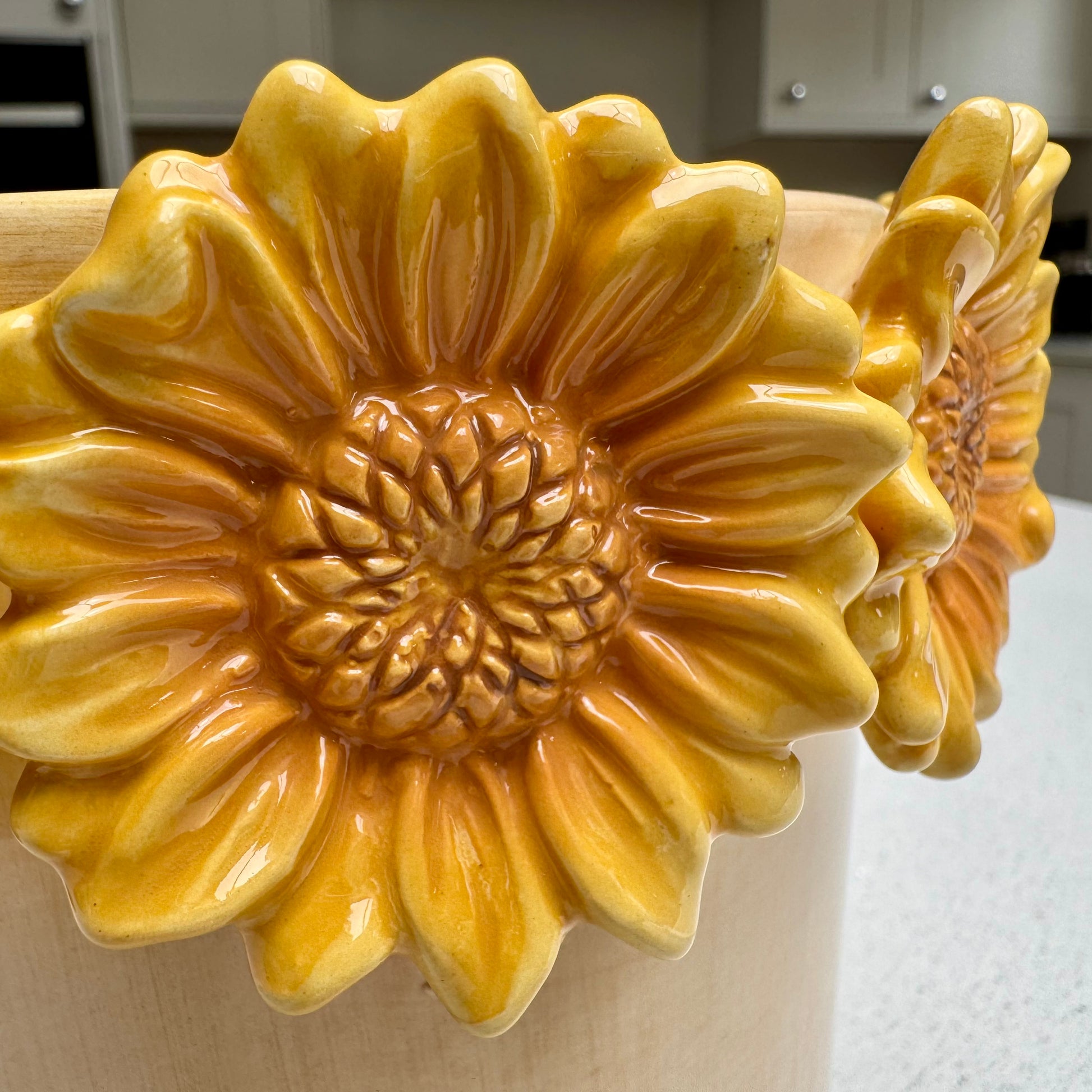 Handmade Textured Sunflower Ceramic Pot 13cm