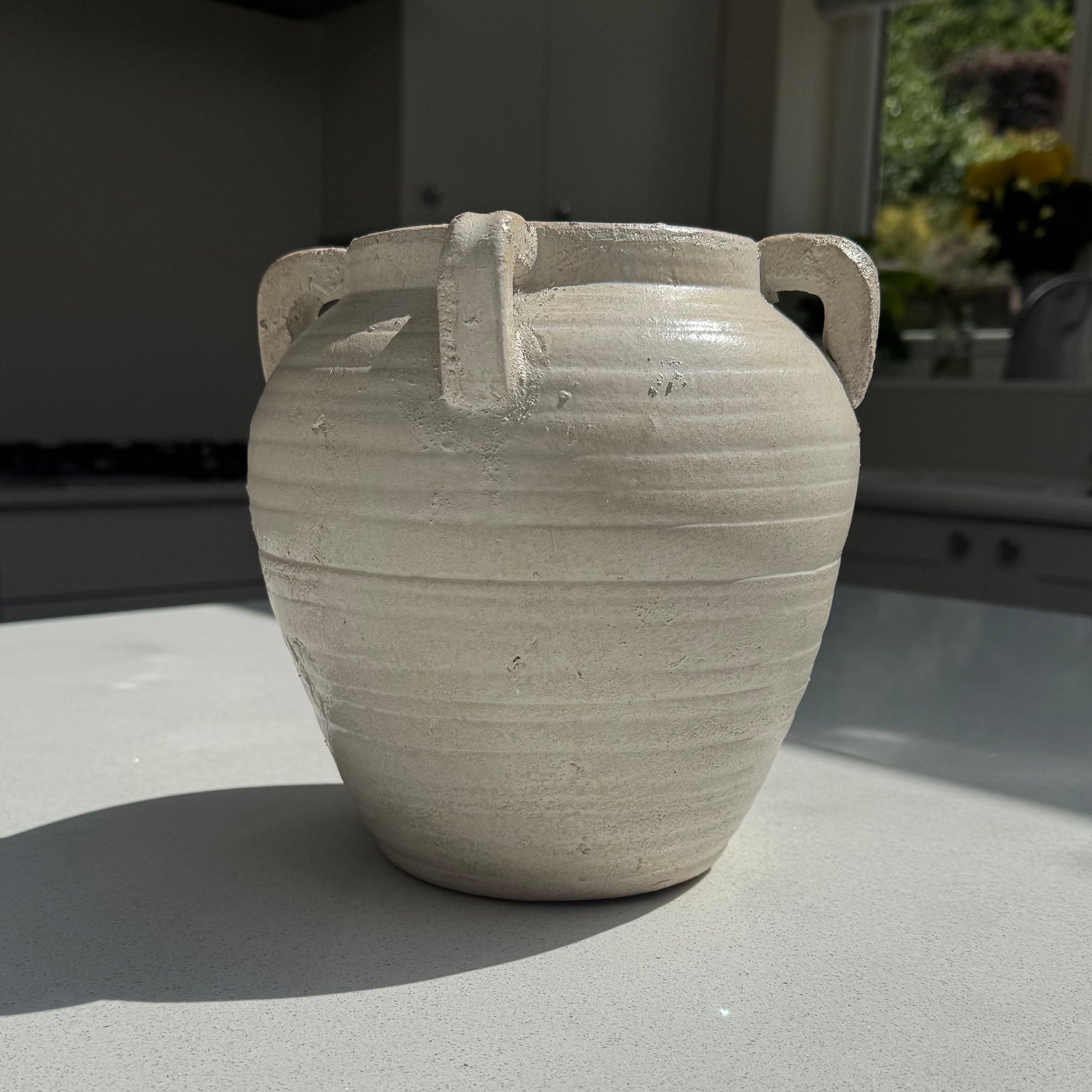 Medium Medora Vase in Pale Ivory 21.5cm