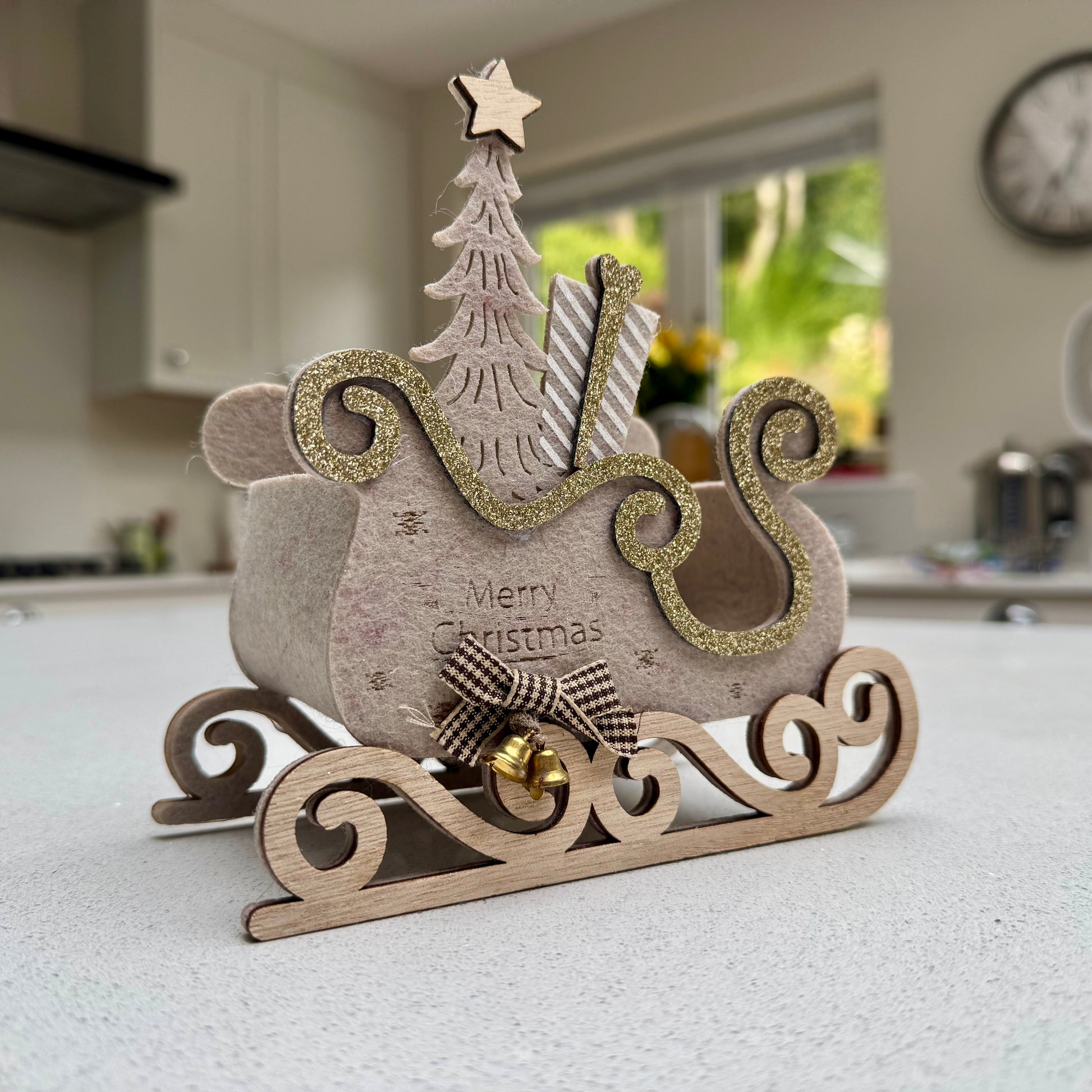 Merrywood Felt Christmas Sleigh Decoration – 21cm