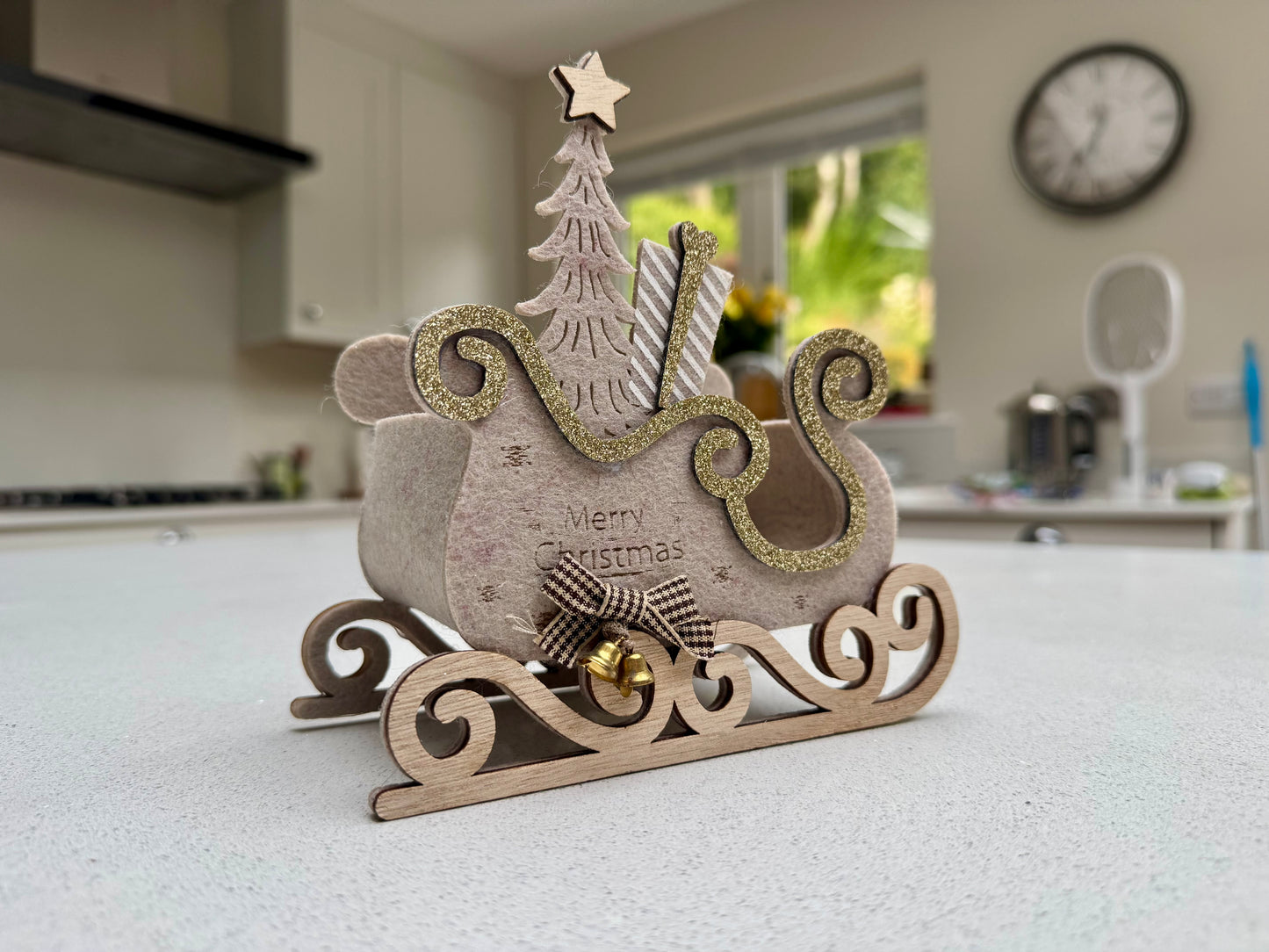 Merrywood Felt Christmas Sleigh Decoration – 21cm