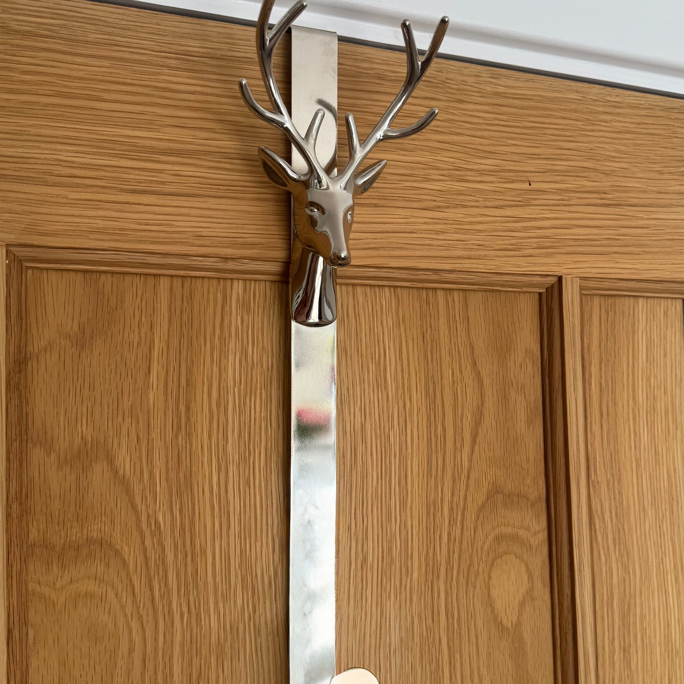 Silver Metal Stag Wreath Door Hanger in Silver