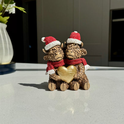 Festive Highland Cow Couple Figurine with Gold Heart