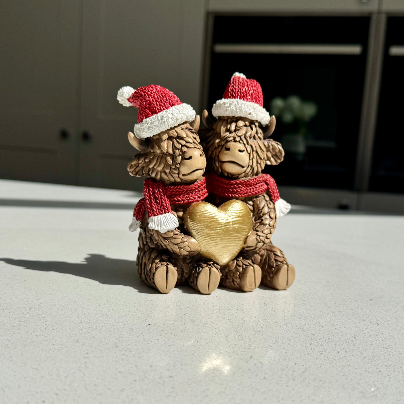 Festive Highland Cow Couple Figurine with Gold Heart