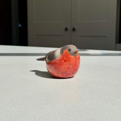 Ceramic Red-Breasted Robin Ornament – 10.6cm