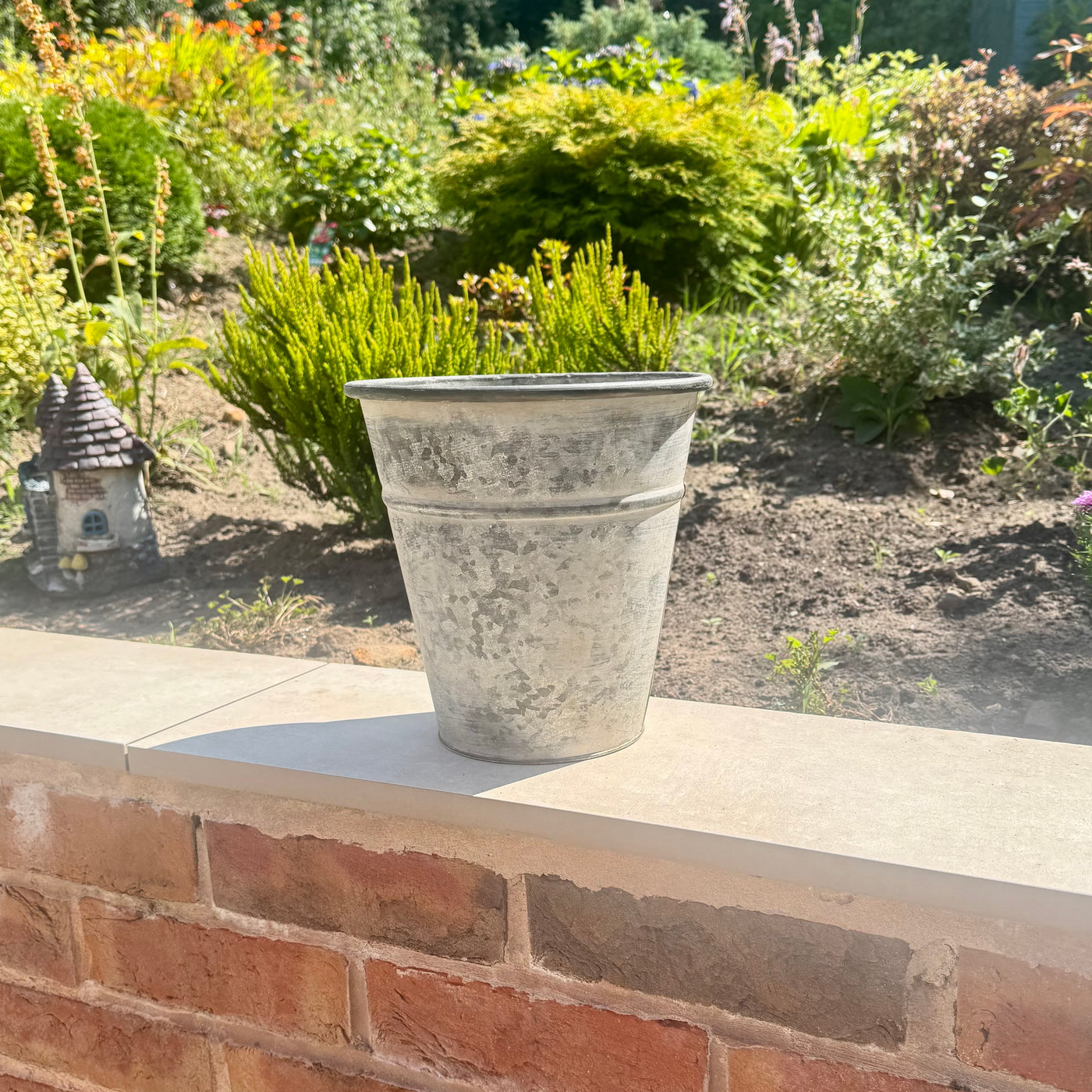 Upcycled Zinc Metal Planter Pot 23cm