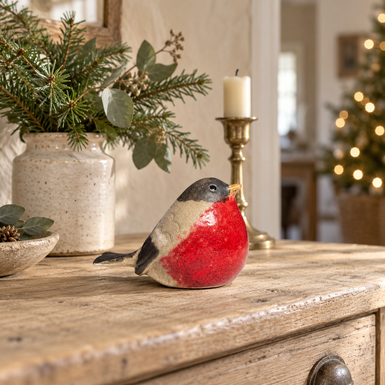 Medium Ceramic Robin Ornament – 10.6cm