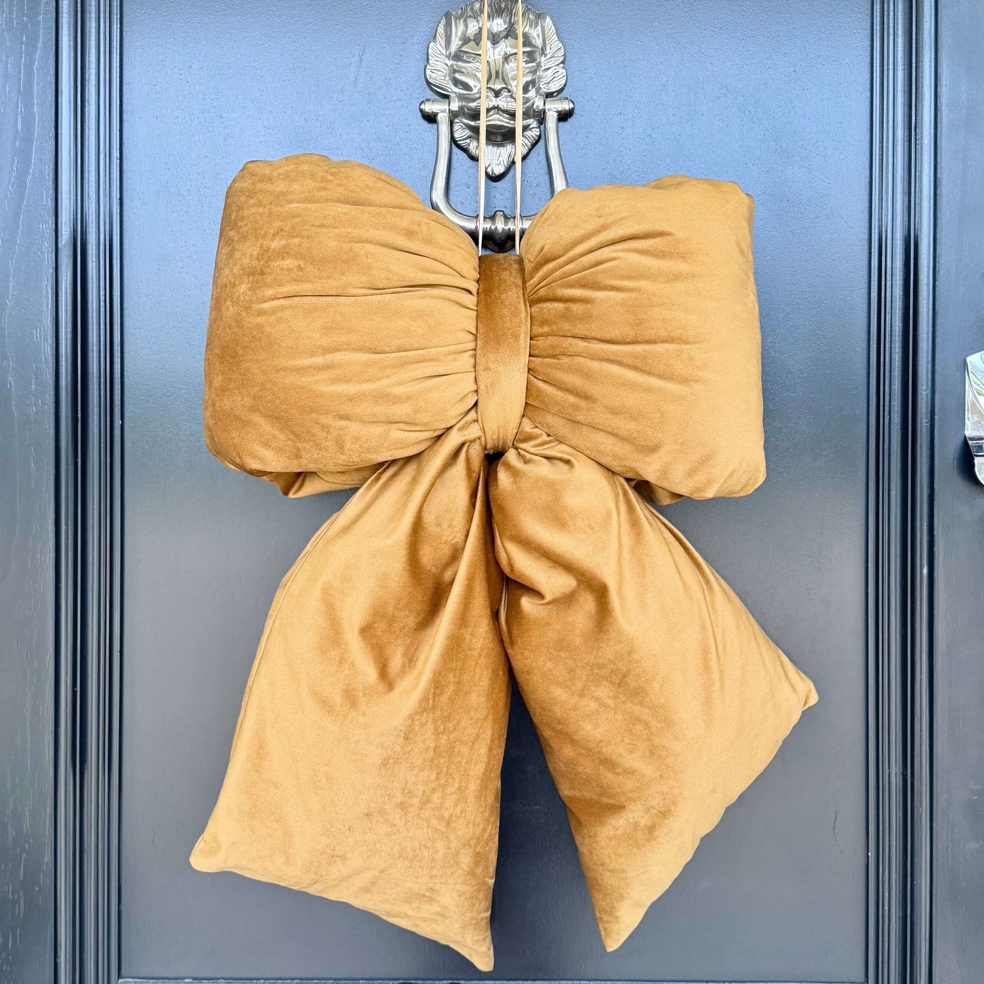 Elegant Plush Bow in Old Gold – Extra Large, Large, Medium – Large (35cm)