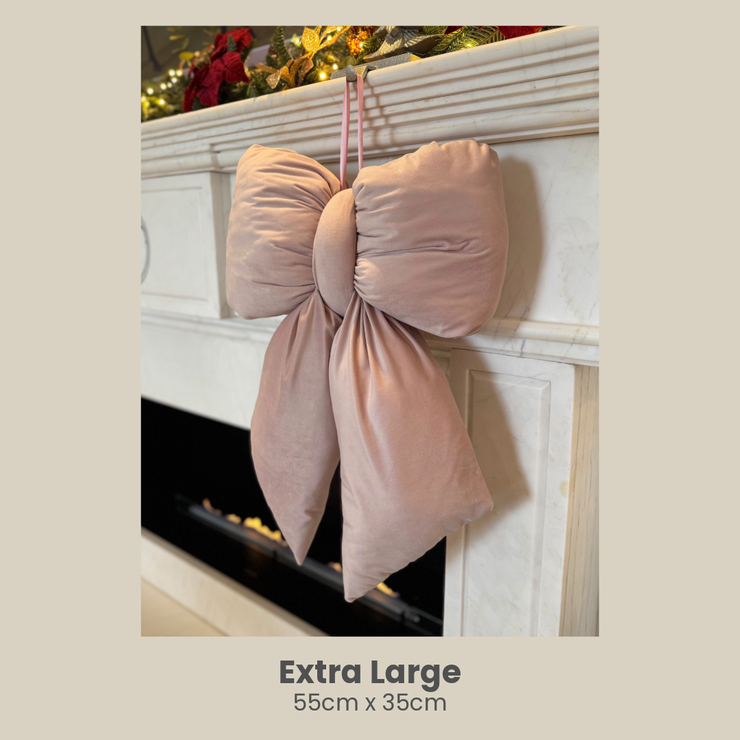 Powder pink velvet plush bow – Medium 25cm x 15cm