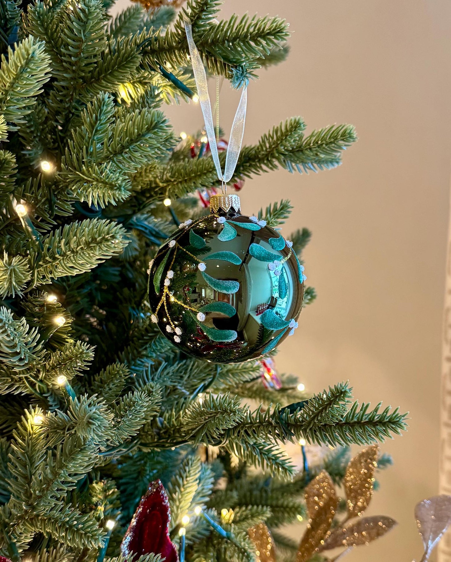Hand Painted Glass Mistletoe Bauble in Green and Champagne