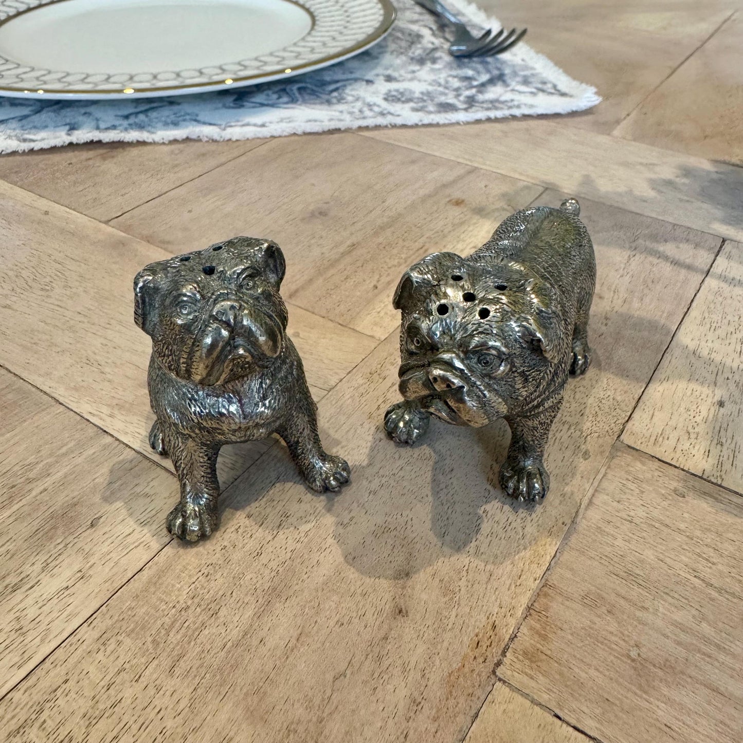 English Bulldog Salt and Pepper Set in Pewter