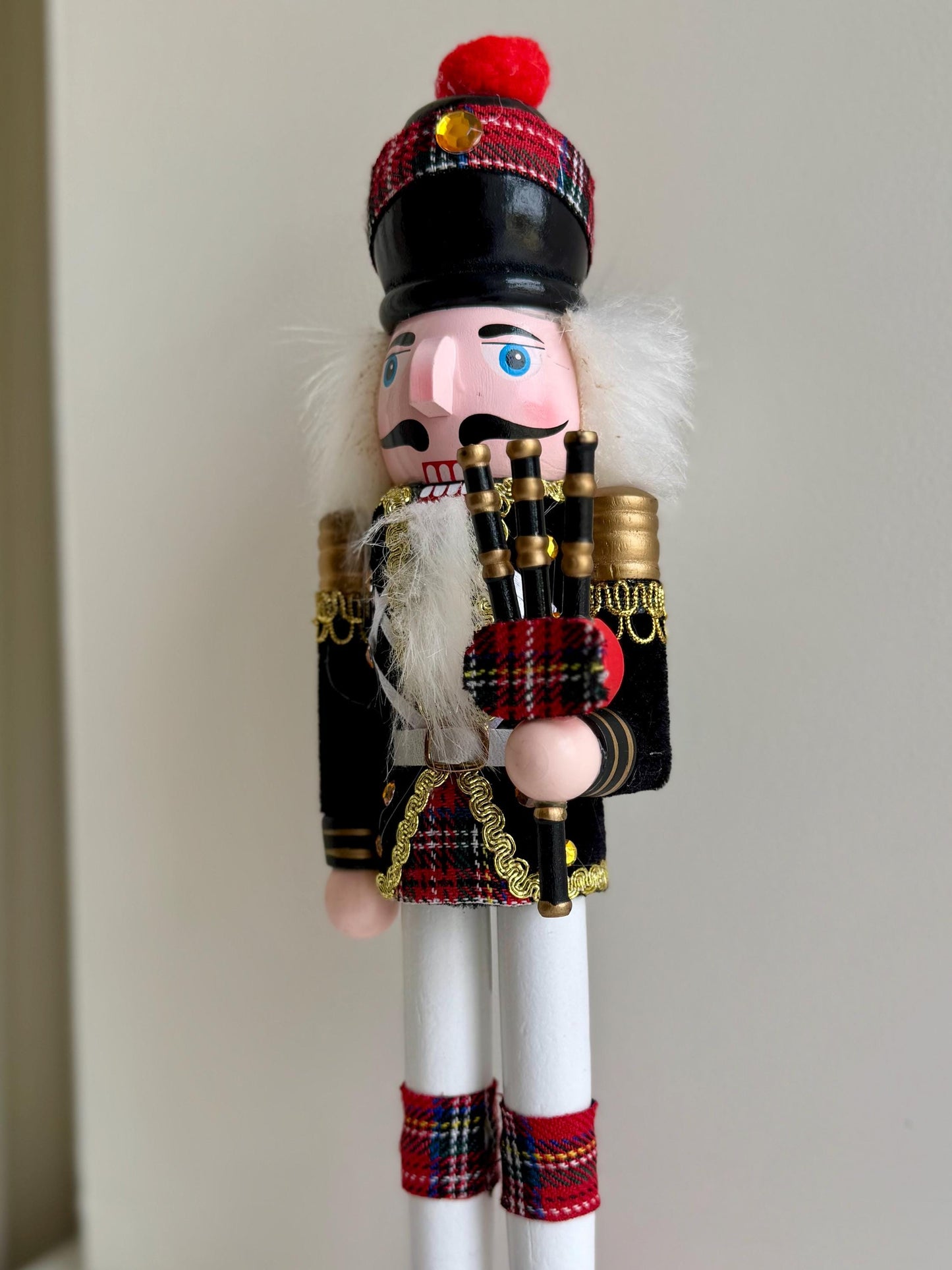 Hand Painted Scottish Bagpipe Highland Nutcracker - 30cm