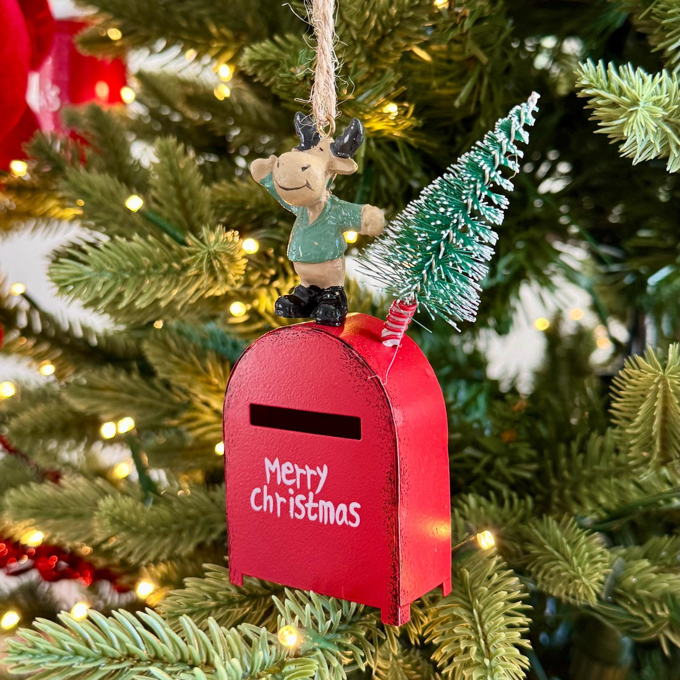 Red Mailbox & Reindeer Christmas Bauble – Metal ornament for Christmas Tree